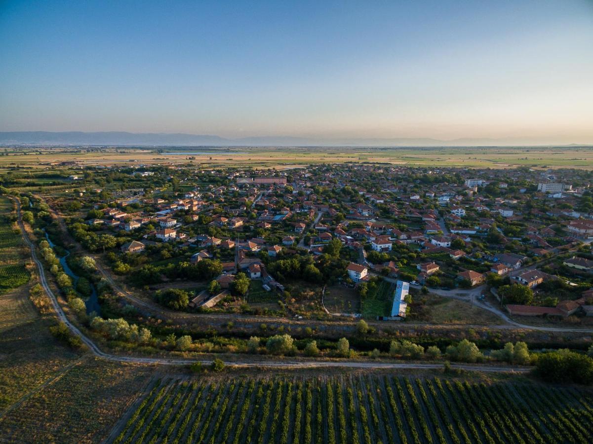 вила Топи Kaloyanovo  Екстер'єр фото